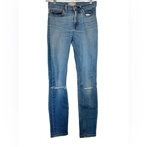 Everlane Distressed High Rise Skinny Light Wash‎ Jeans, Size 26